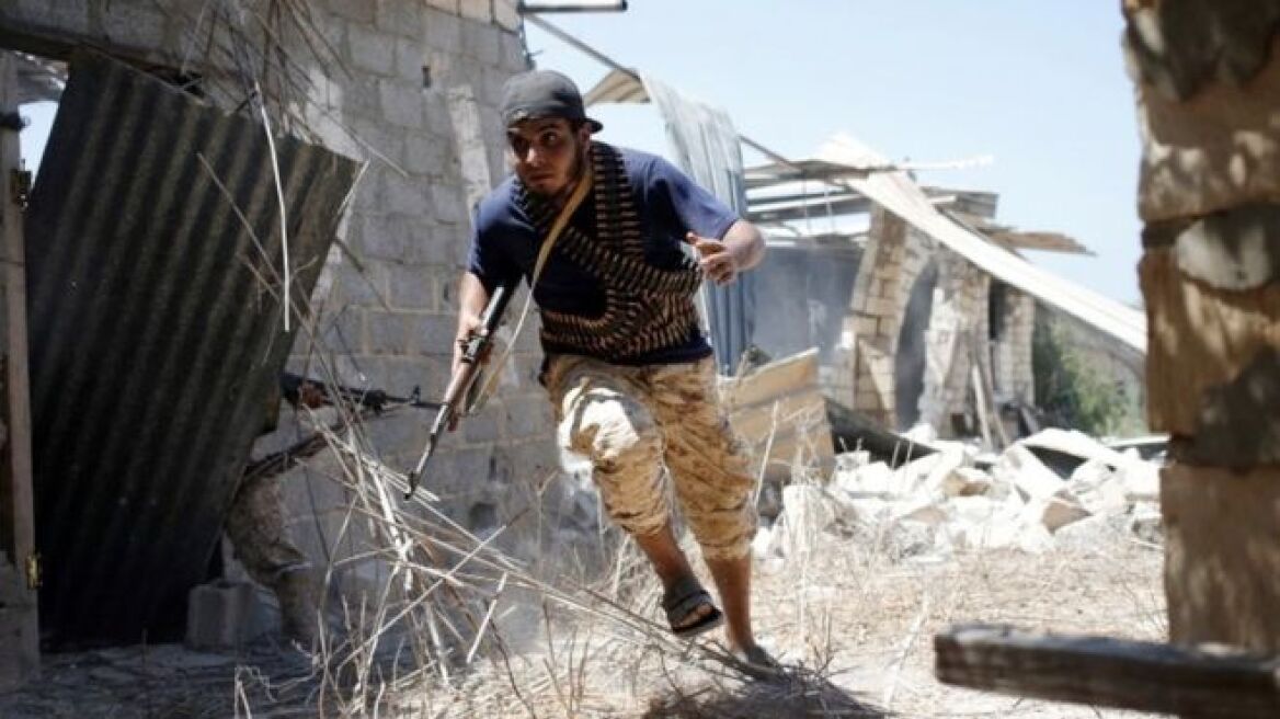 Λιβύη: Πολιτοφύλακες κατέλαβαν το στρατηγείο των τζιχαντιστών στη Σύρτη